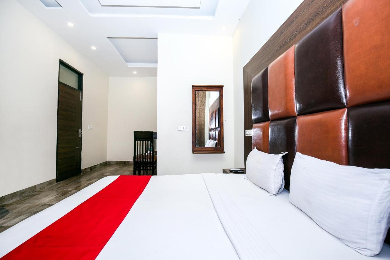 Hotel Woodcrest Zirakpur Chandigarh - Luxury Rooms מראה חיצוני תמונה