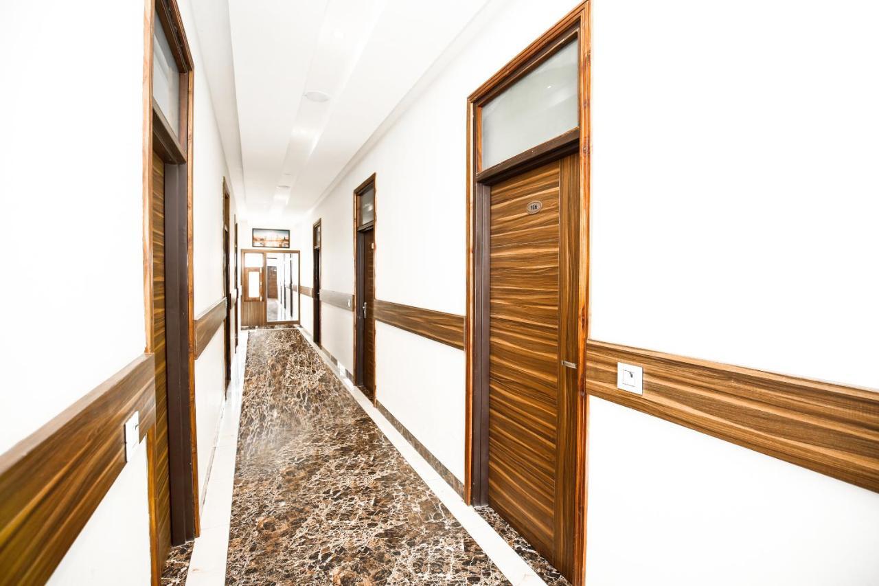 Hotel Woodcrest Zirakpur Chandigarh - Luxury Rooms מראה חיצוני תמונה
