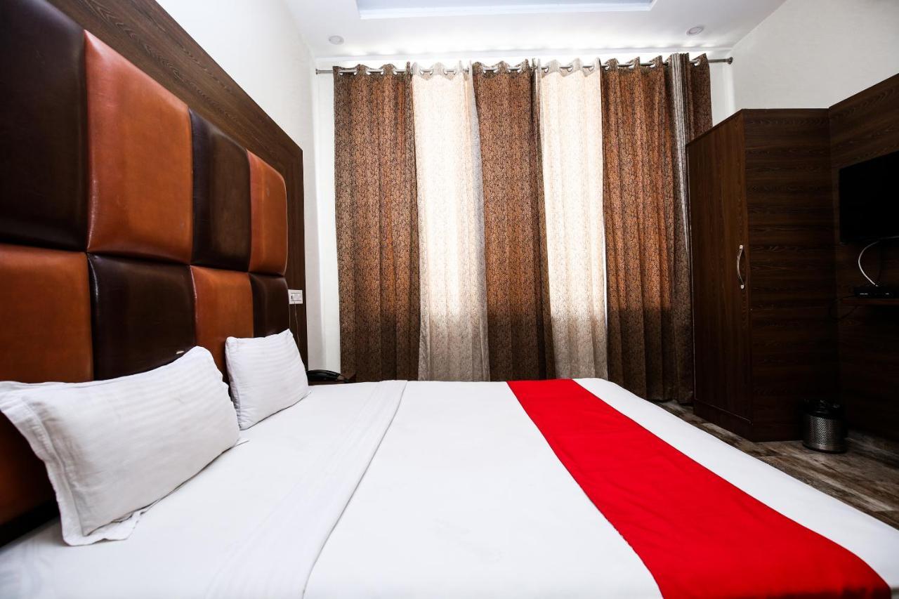 Hotel Woodcrest Zirakpur Chandigarh - Luxury Rooms מראה חיצוני תמונה