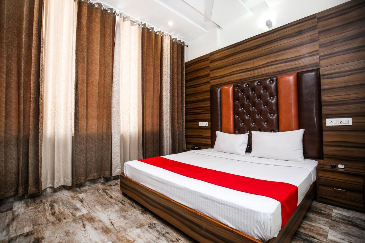 Hotel Woodcrest Zirakpur Chandigarh - Luxury Rooms מראה חיצוני תמונה