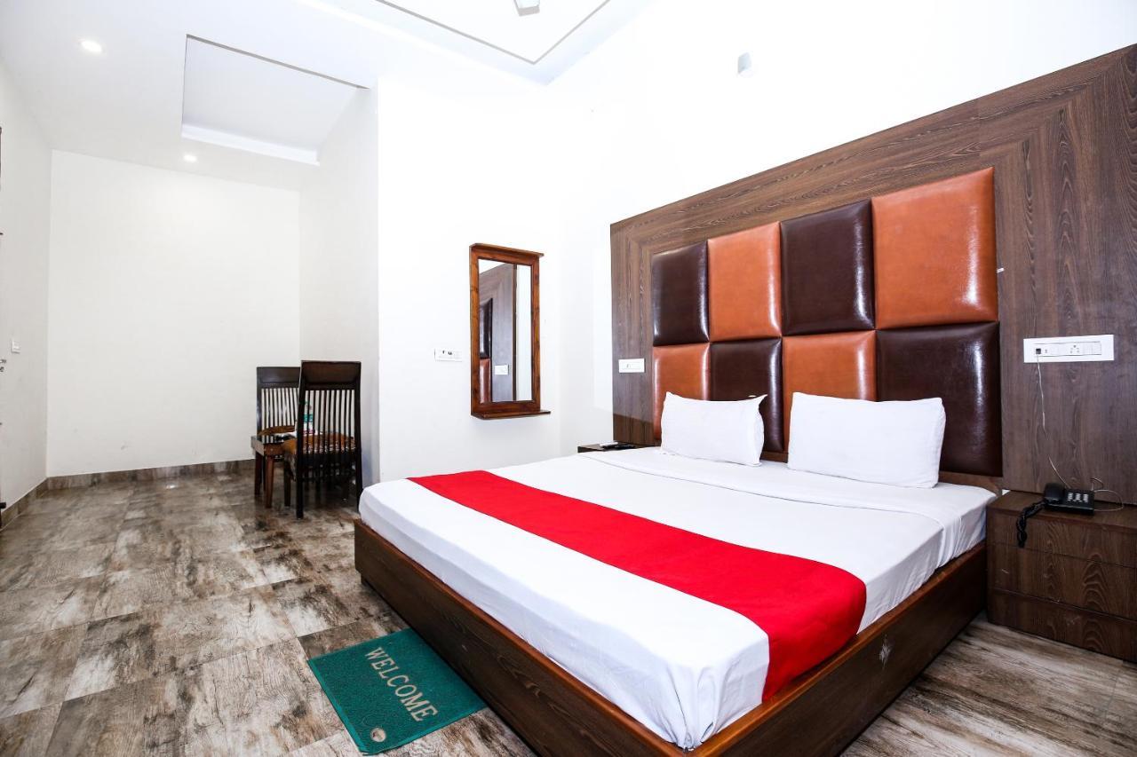 Hotel Woodcrest Zirakpur Chandigarh - Luxury Rooms מראה חיצוני תמונה