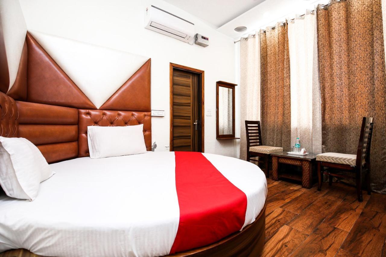 Hotel Woodcrest Zirakpur Chandigarh - Luxury Rooms מראה חיצוני תמונה