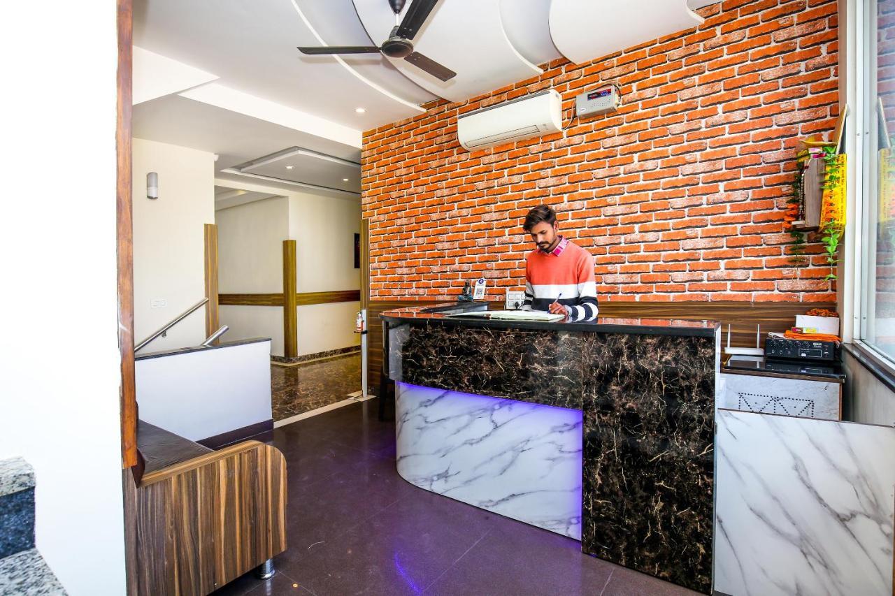 Hotel Woodcrest Zirakpur Chandigarh - Luxury Rooms מראה חיצוני תמונה