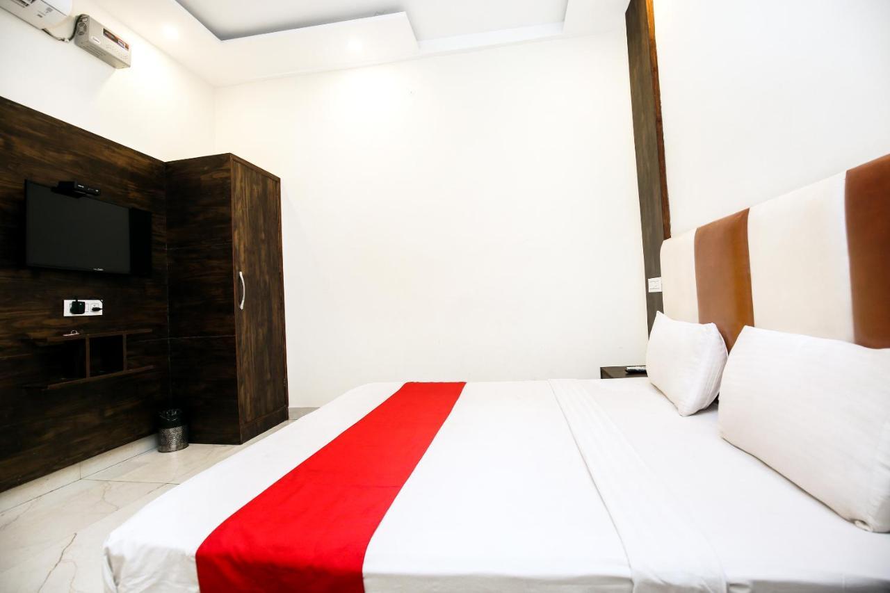 Hotel Woodcrest Zirakpur Chandigarh - Luxury Rooms מראה חיצוני תמונה