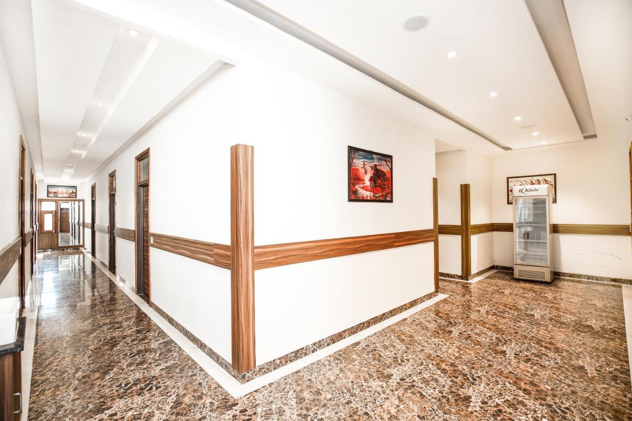 Hotel Woodcrest Zirakpur Chandigarh - Luxury Rooms מראה חיצוני תמונה